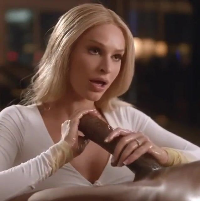 BBC so good she takes off her wedding ring ????