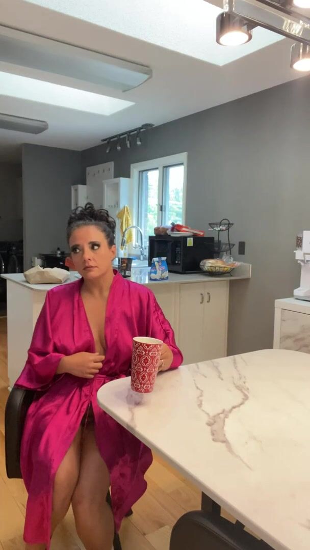 Hotwife Mom Life