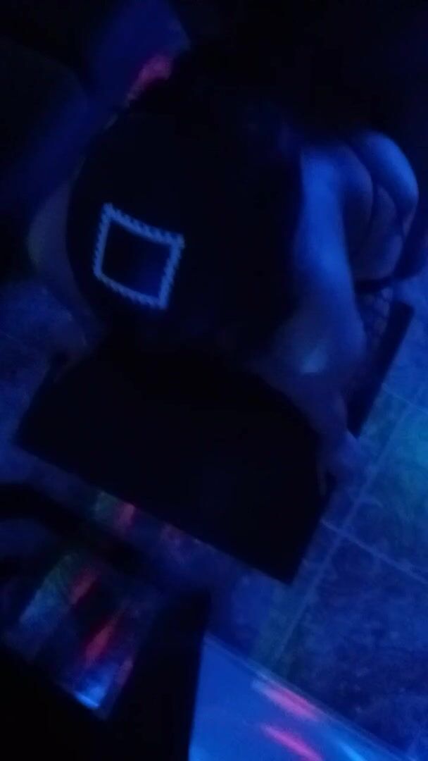 Enjoying party night in sexy mom's ass! Sound on and listen to her pleasing moans!