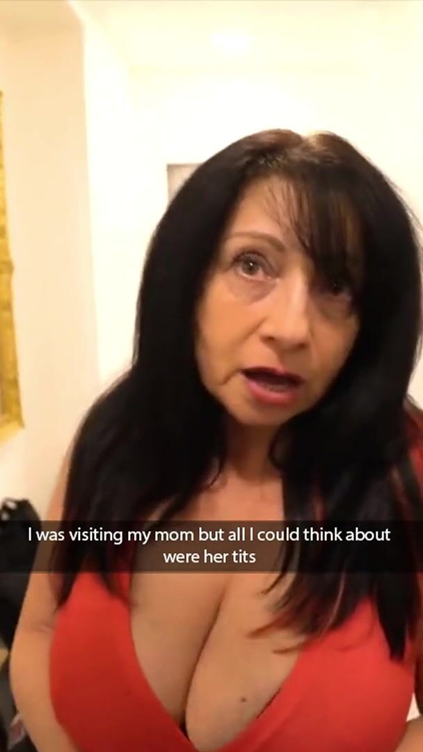 Obsessed with moms tits
