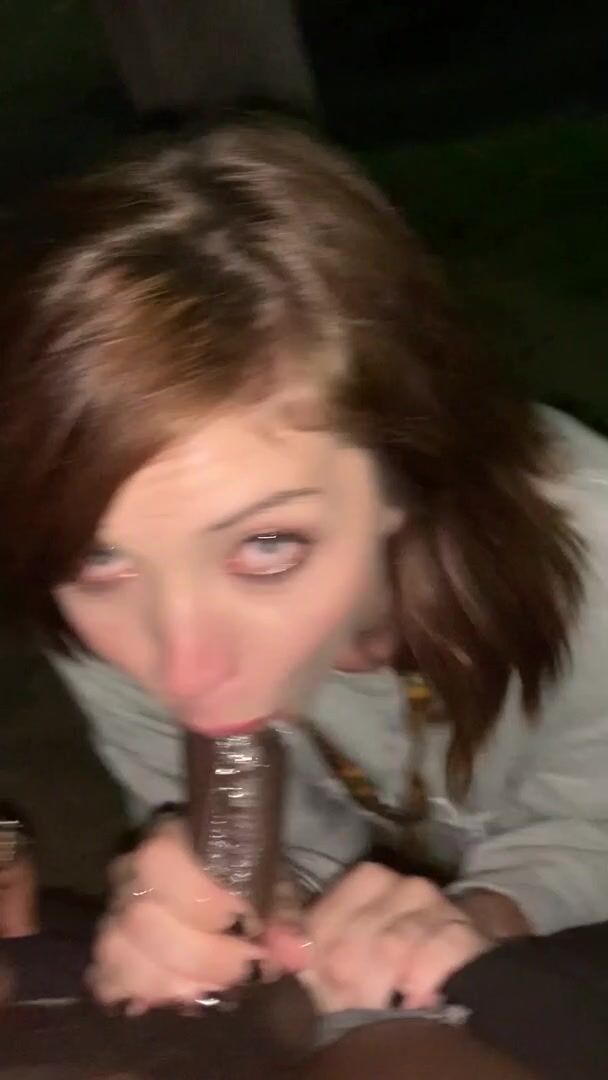 Teen mom loves black dick in her mouth