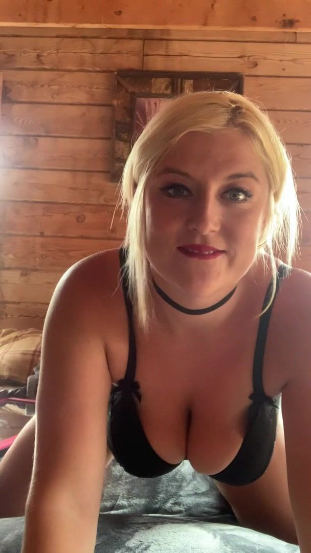 Wanna play with my mom bod?