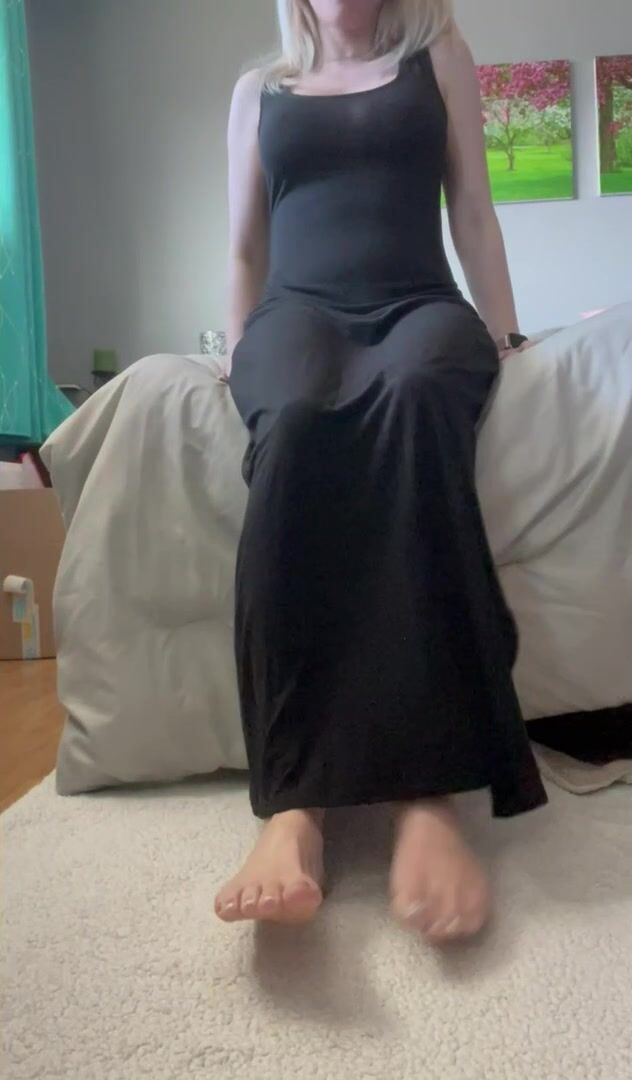 Can my mombod still get you guys hard? 36yr