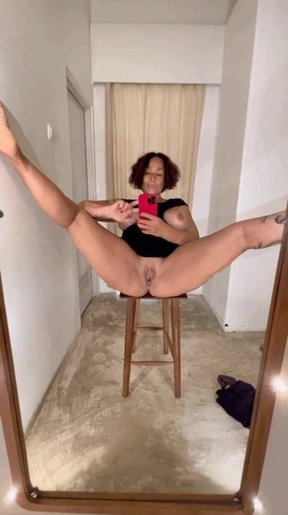 49f…mom of two and yes little flirty today