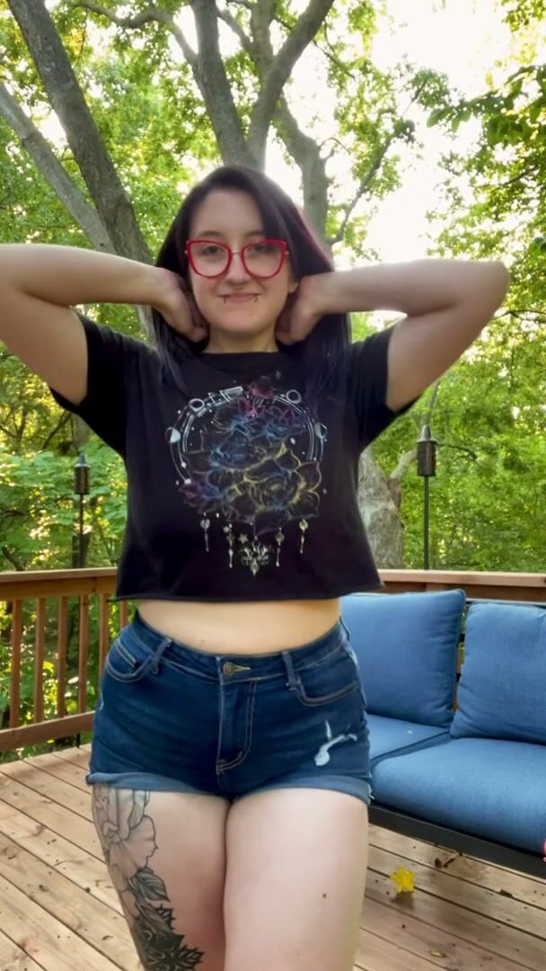 25 yo milf next door xx