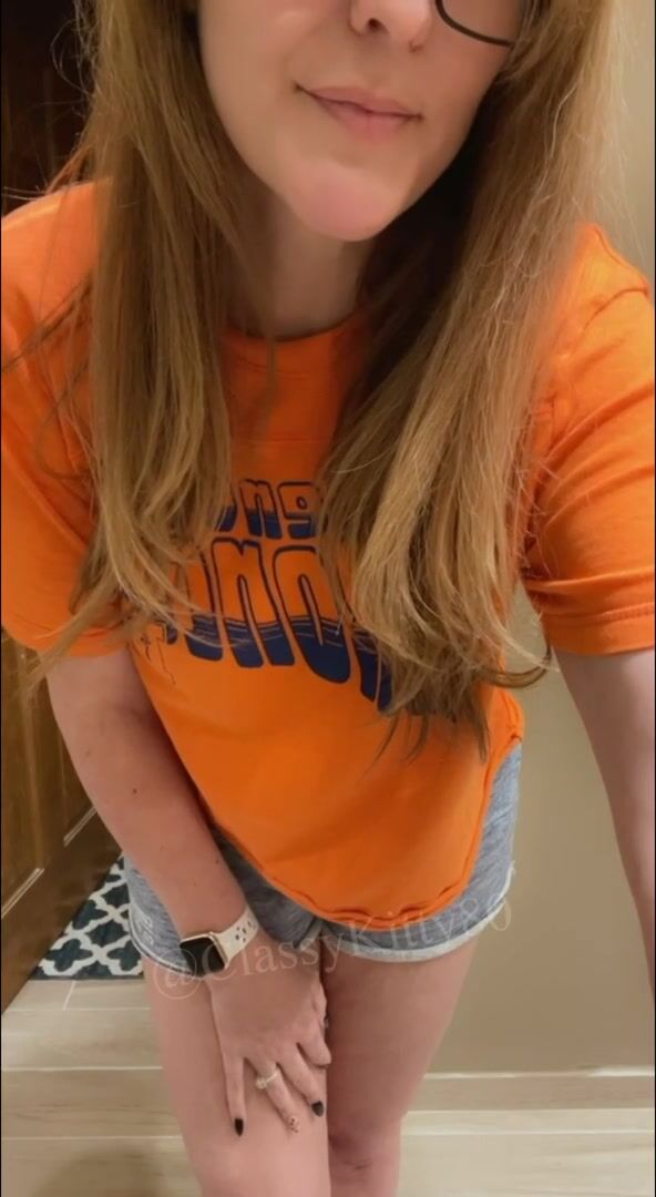 Happy MILF, happy tits, I hope you have a great day!