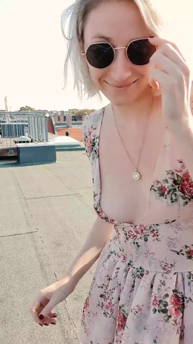 Wanna join my French pique-nique? I have everything we need.