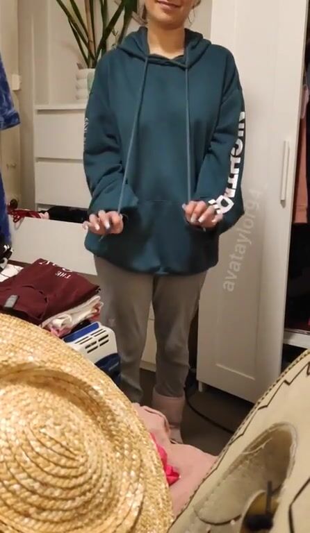 Being a mother is a full time job, but there's always time when I'm cleaning in my sweats to be a MILF ????