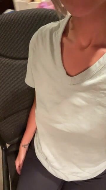 I’m a mom I can do whatever and whoever I want, thanks to hubby