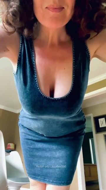 Mom’s feelin’ frisky!