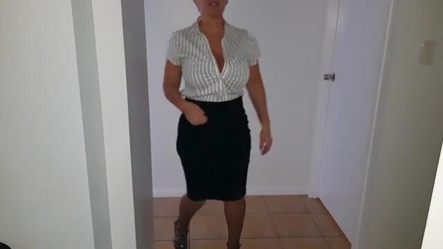 Hopefully my boss will give me a pay rise ♥️ xx 55yo