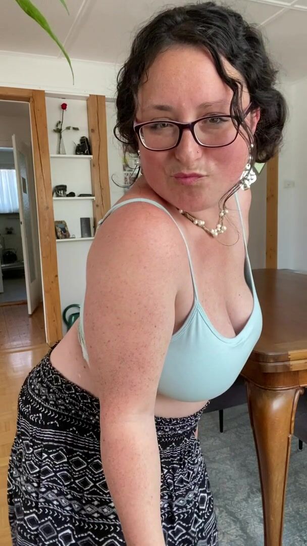 If 40 year old body wasn’t your thing….. let me change your mind.